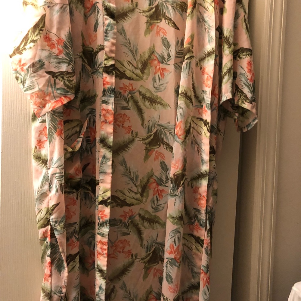 Kimono - Picture 2 of 3